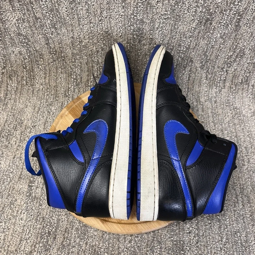 Jordan Air Jordan 1 Men Size 10.5 Mid Hyper Royal Black Blue Sneakers 554724-077